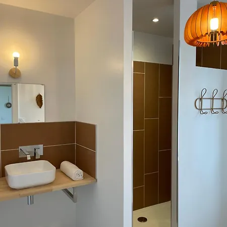 Chambre, Salle De Bain Privee, Louhans Centre Ville Exterior photo